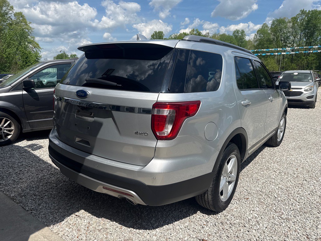 2017 Ford Explorer Image 3