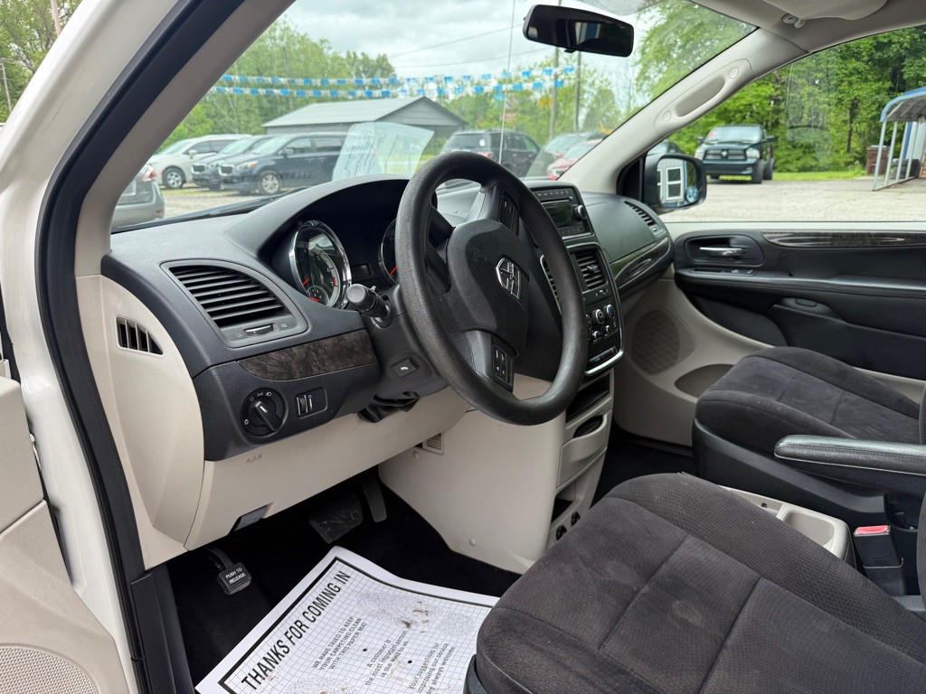 2011 Dodge Grand Caravan Image 5