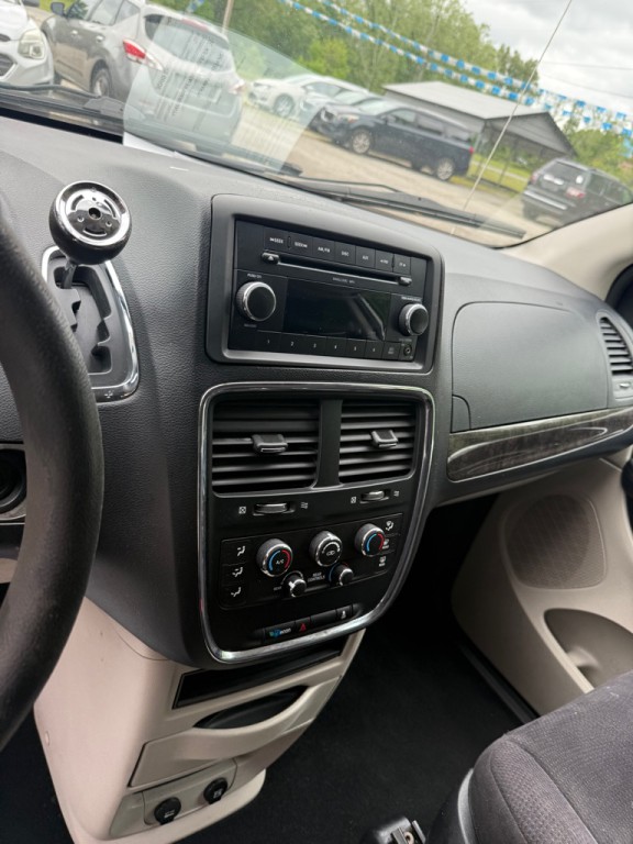 2011 Dodge Grand Caravan Image 6