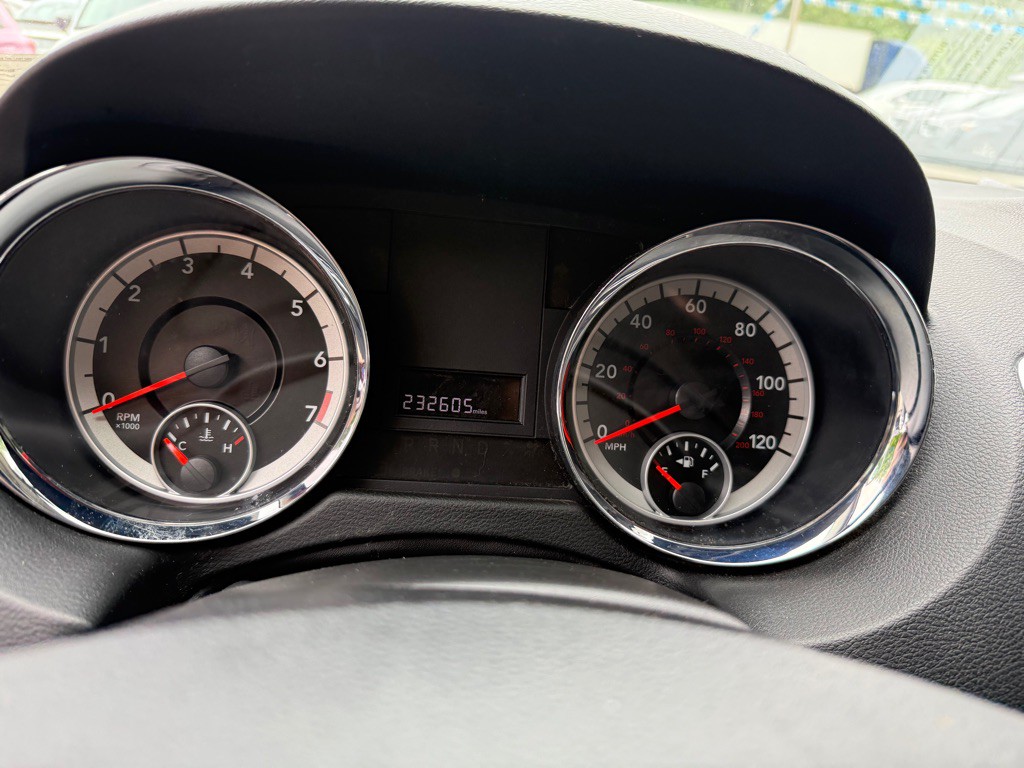 2011 Dodge Grand Caravan Image 7