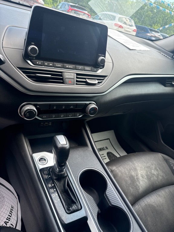 2019 Nissan Altima Image 3