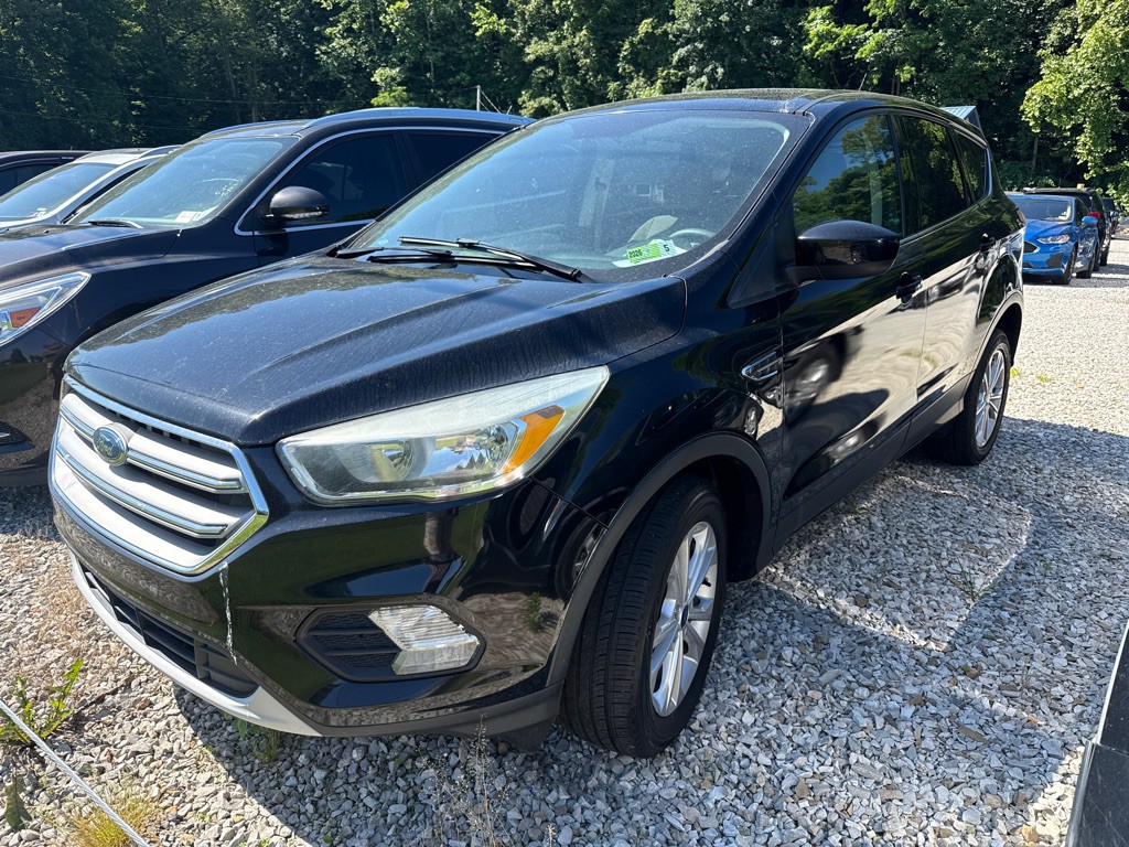 2017 Ford Escape Image 2