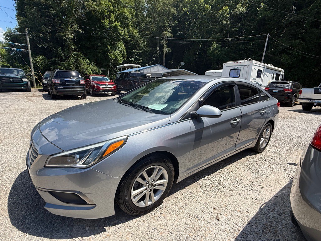 2016 Hyundai Sonata Image 1