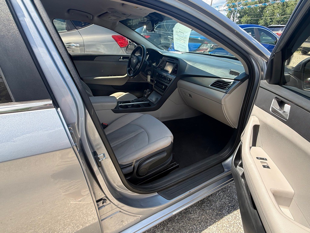2016 Hyundai Sonata Image 5