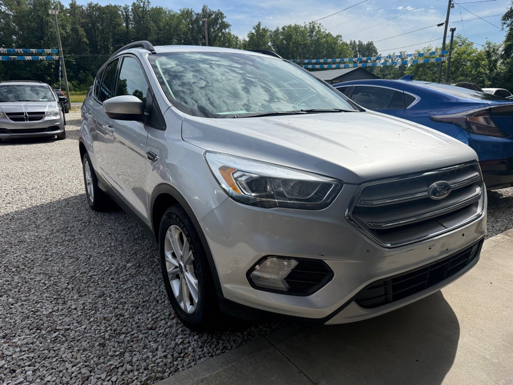 2018 Ford Escape Image 2