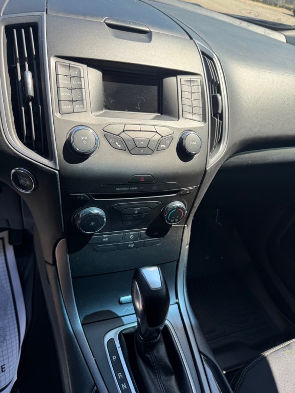 2017 Ford Edge Image 5