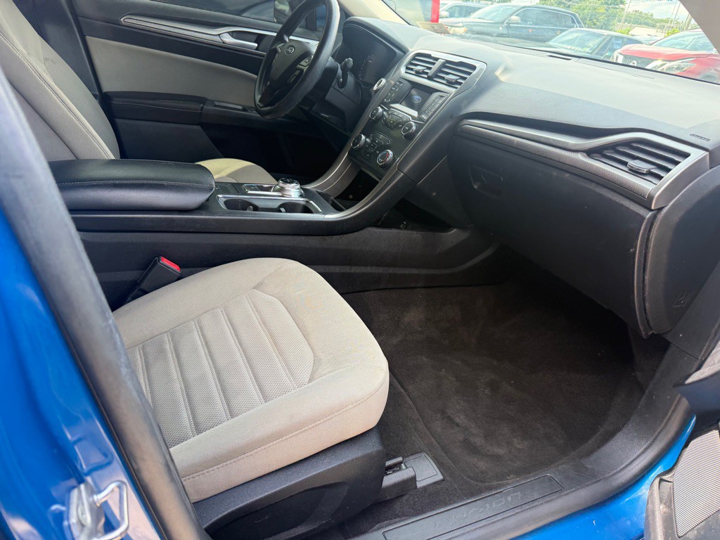 2020 Ford Fusion Image 7