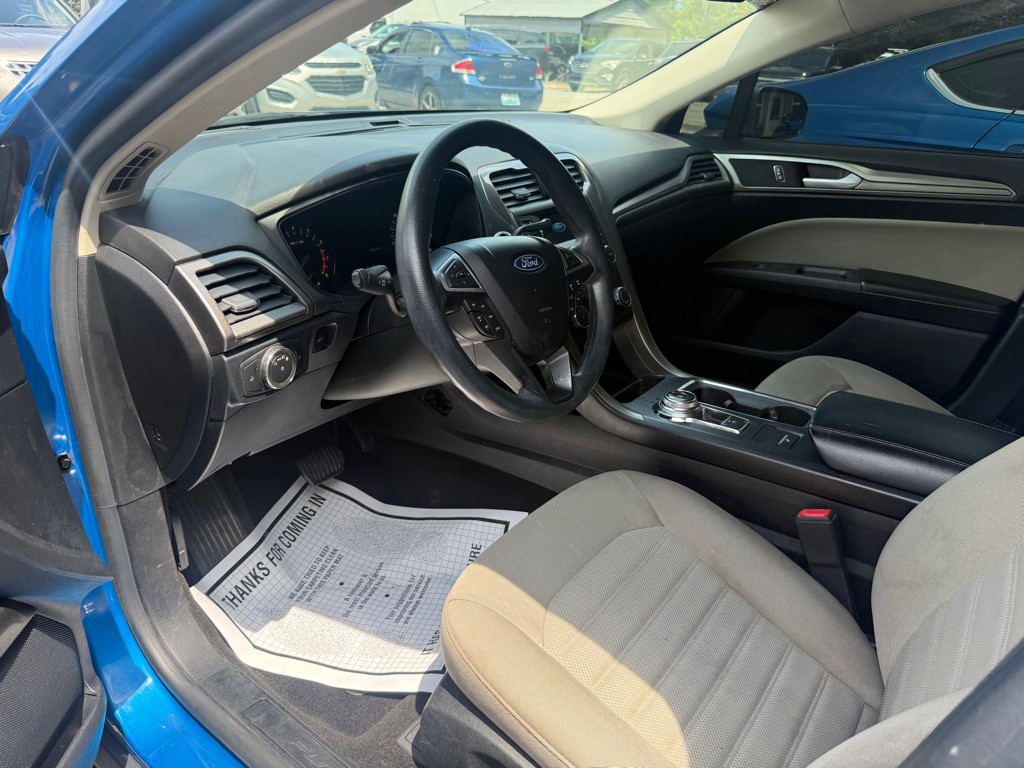 2020 Ford Fusion Image 8