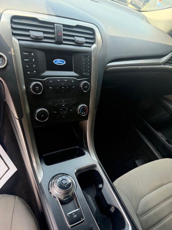 2020 Ford Fusion Image 9
