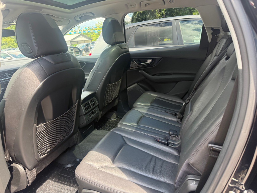 2017 Audi Q7 Image 6