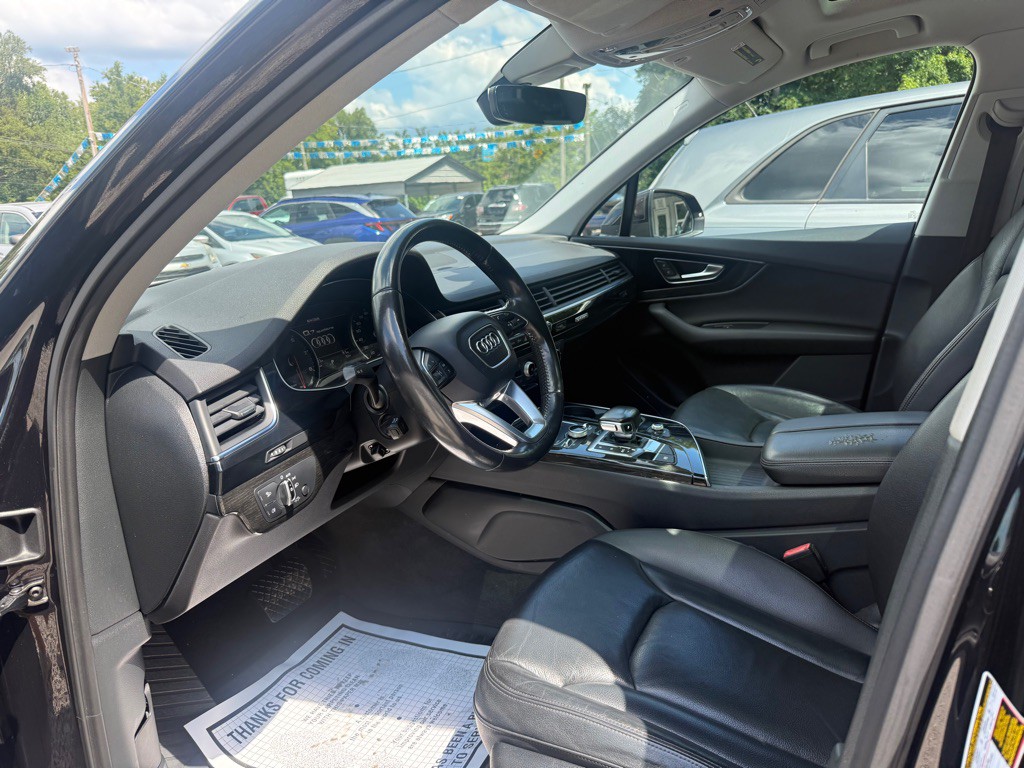 2017 Audi Q7 Image 9
