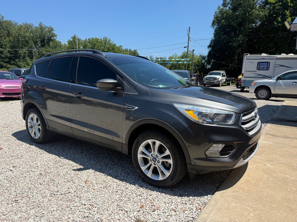 2018 Ford Escape Image 2