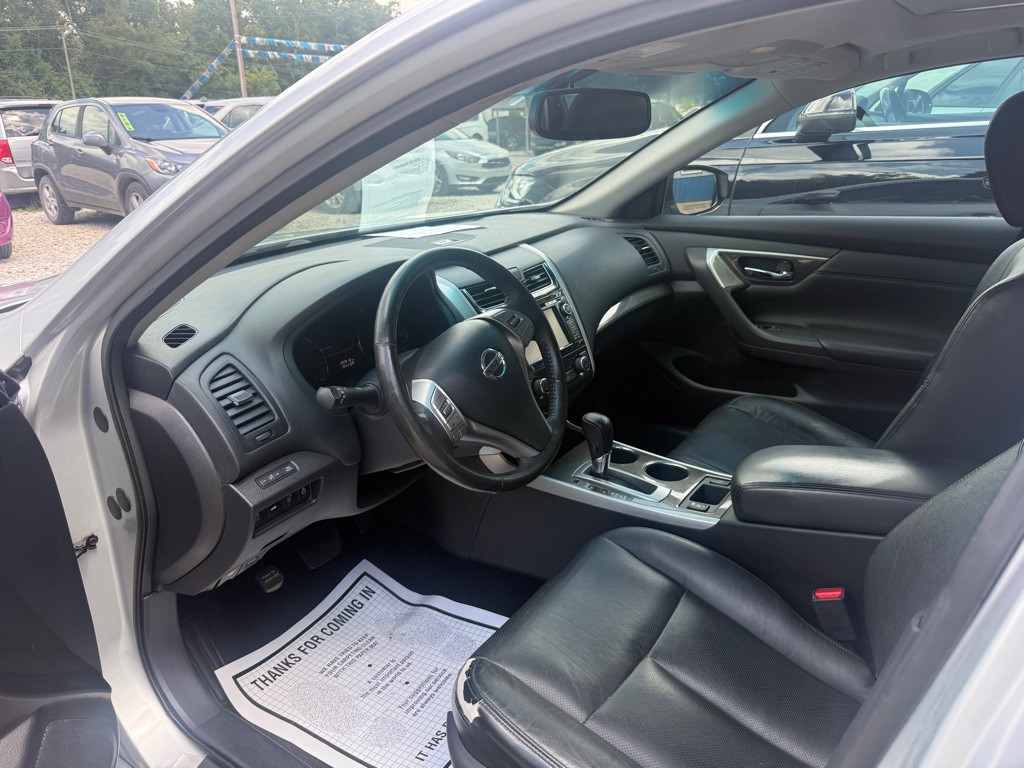 2015 Nissan Altima Image 7