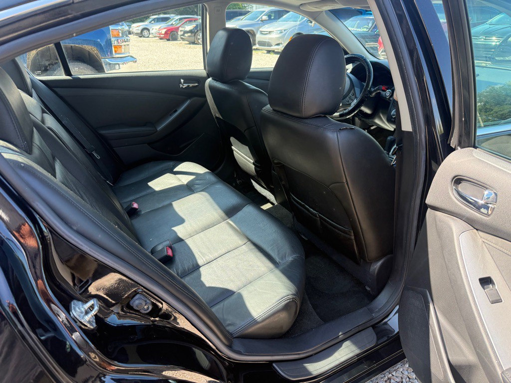 2011 Nissan Altima Image 7