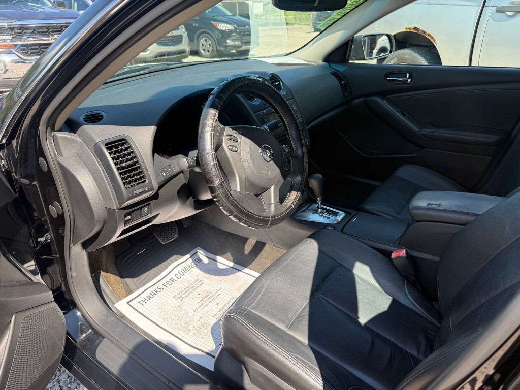 2011 Nissan Altima Image 8