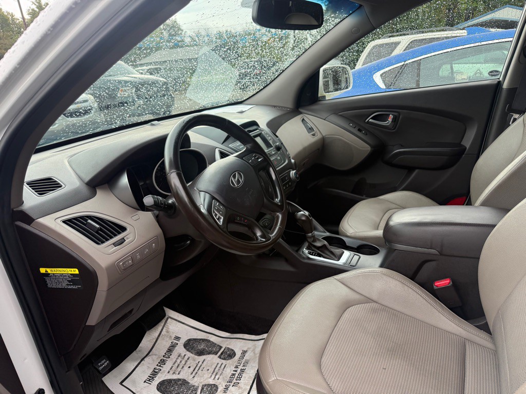 2015 Hyundai Tucson Image 6