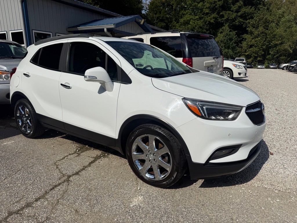 2017 Buick Enclave Image 2