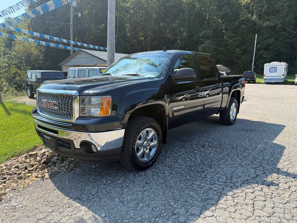 2011 GMC Sierra Image 1