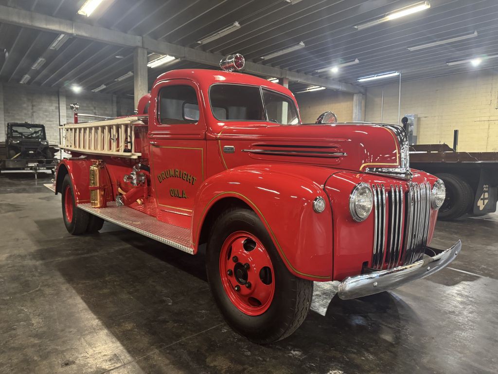 1941 Ford Fire Truck Image 1