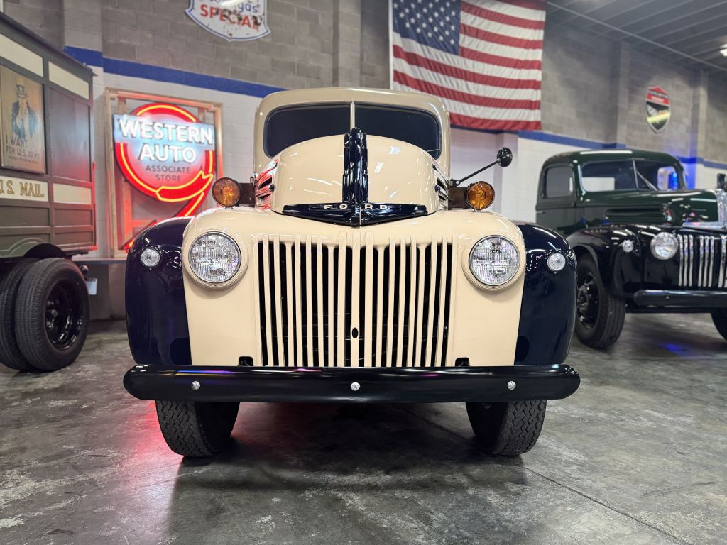 1947 Ford 1 Ton Flat Bed Image 5