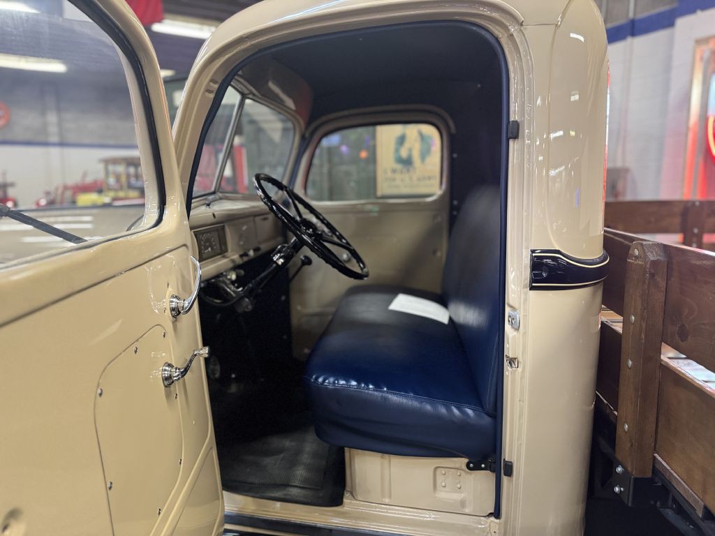 1947 Ford 1 Ton Flat Bed Image 10