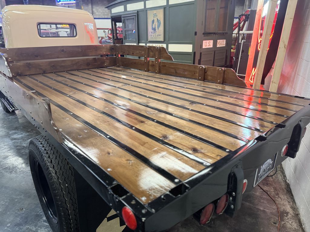 1947 Ford 1 Ton Flat Bed Image 15