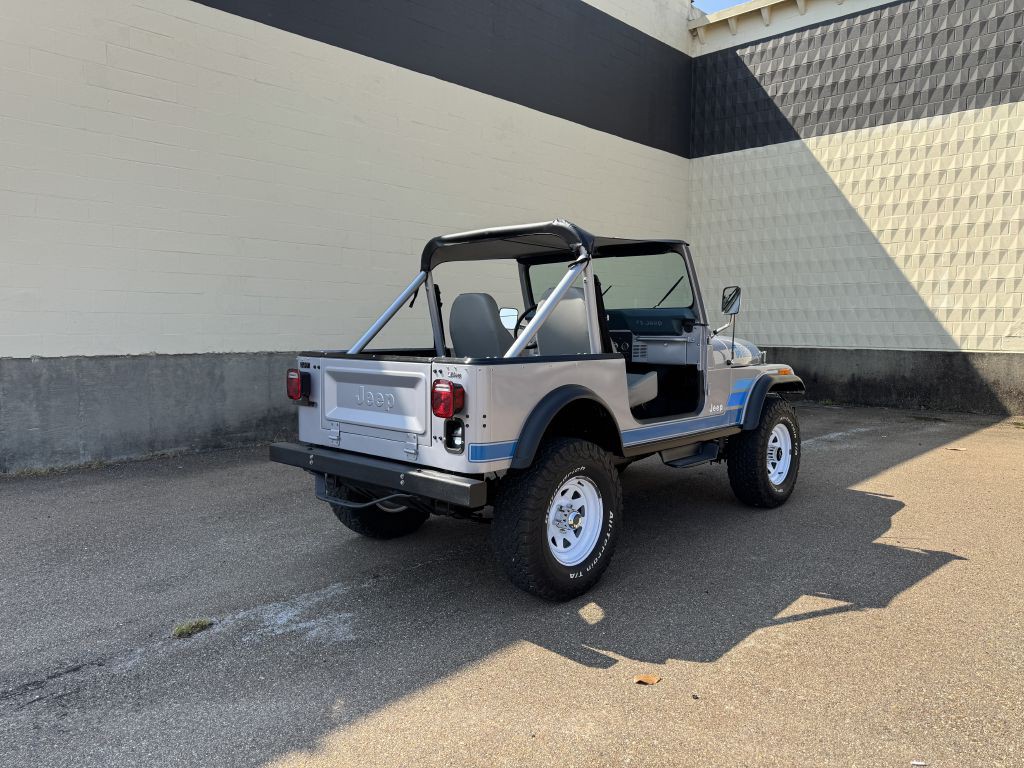 1983 Jeep Renegade Image 6
