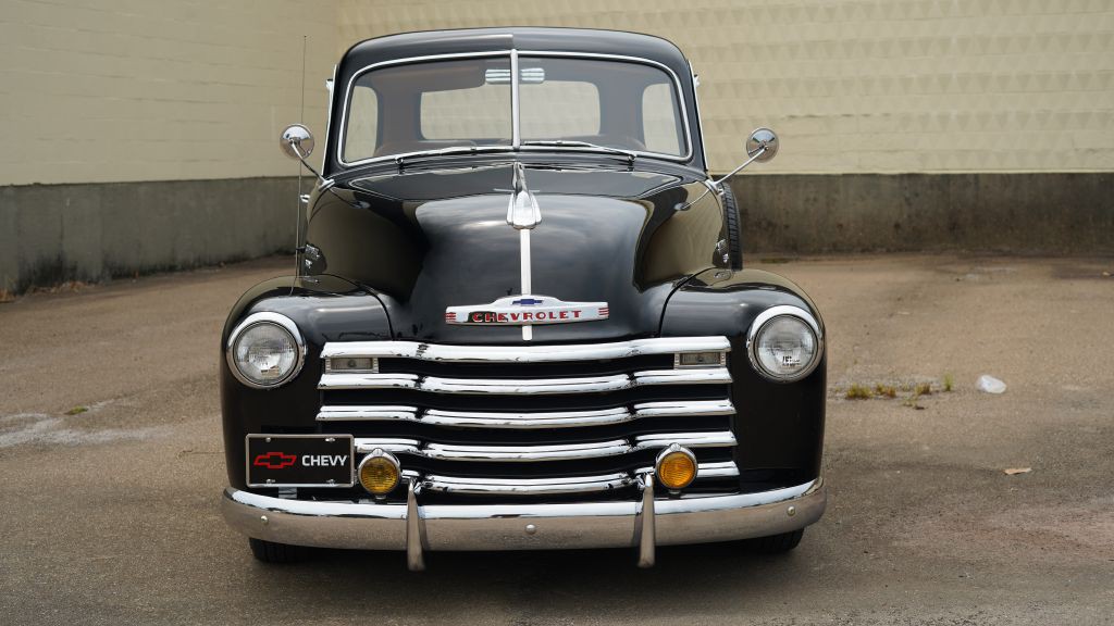 1953 Chevrolet 3100 Dekluxe Image 2