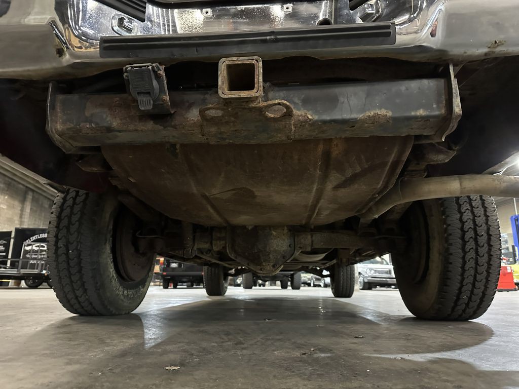 1998 Chevrolet Suburban Image 52