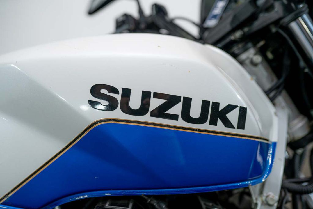 1985 Suzuki Gs550e Image 4