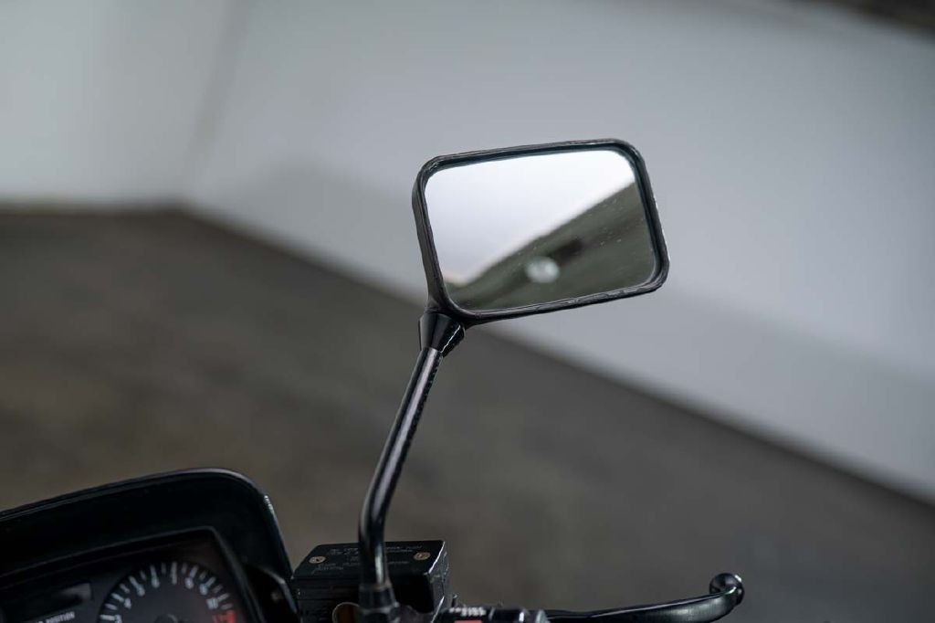 1985 Suzuki Gs550e Image 32