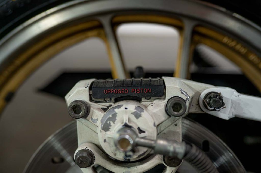 1985 Suzuki Gs550e Image 40