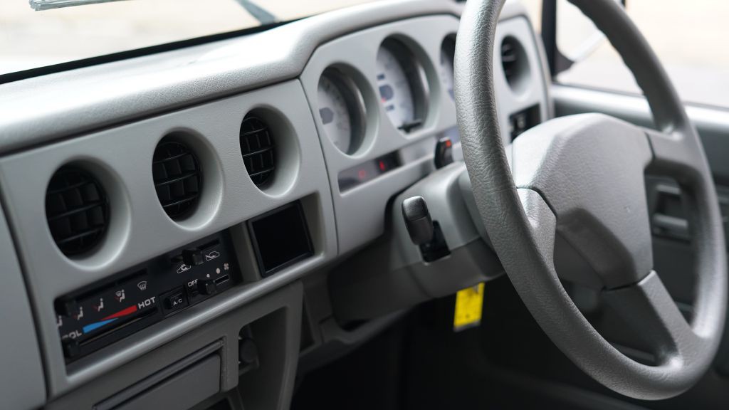 1997 Suzuki Jimny Image 36