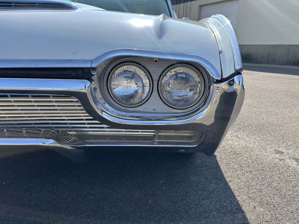 1961 Ford Thunderbird Image 19