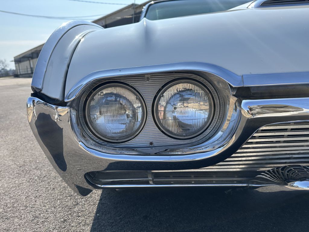 1961 Ford Thunderbird Image 20