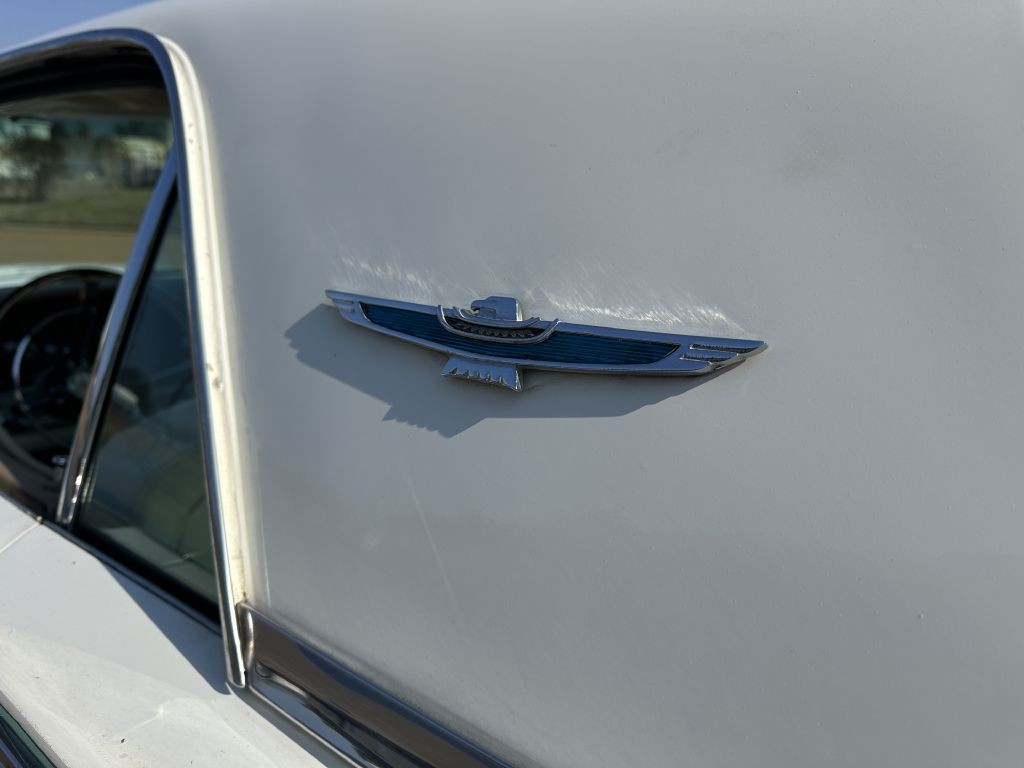 1961 Ford Thunderbird Image 21