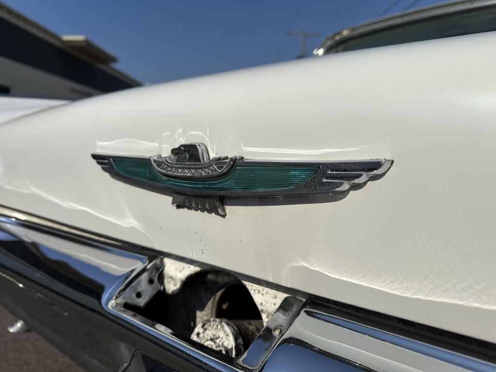1961 Ford Thunderbird Image 25