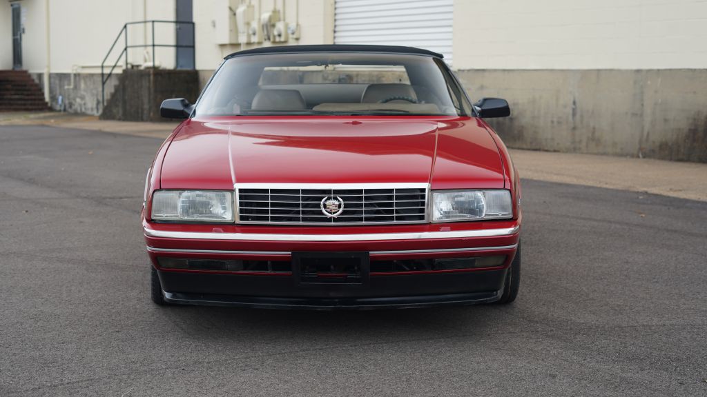 1993 Cadillac Allante Image 2