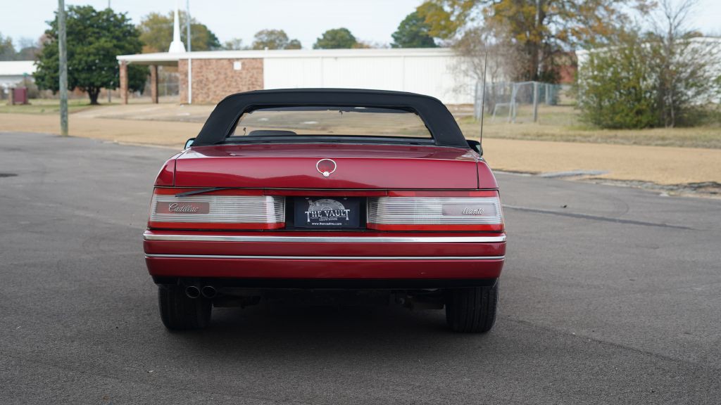 1993 Cadillac Allante Image 6