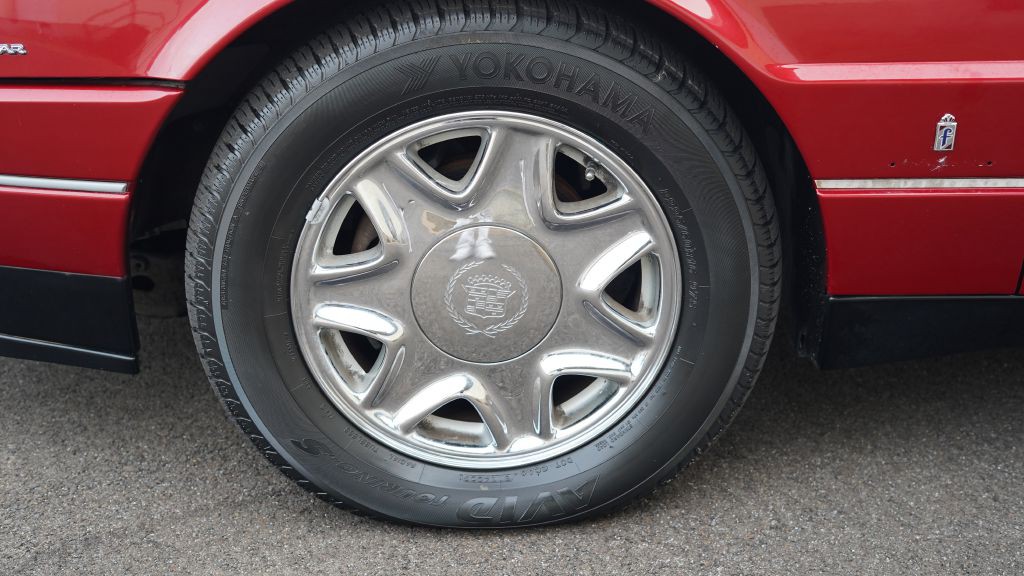 1993 Cadillac Allante Image 9