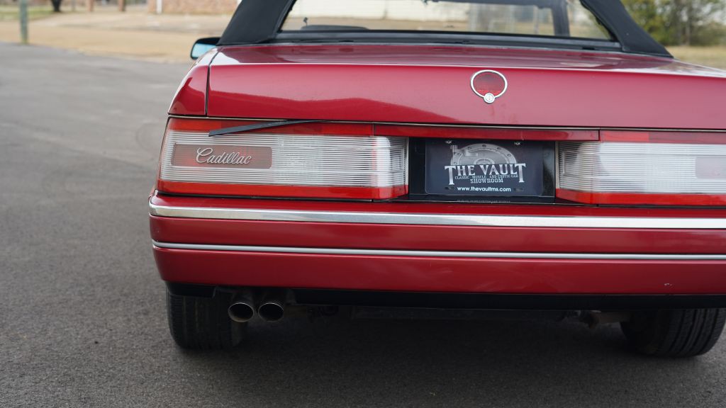 1993 Cadillac Allante Image 18