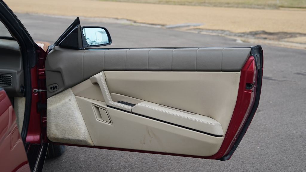 1993 Cadillac Allante Image 21