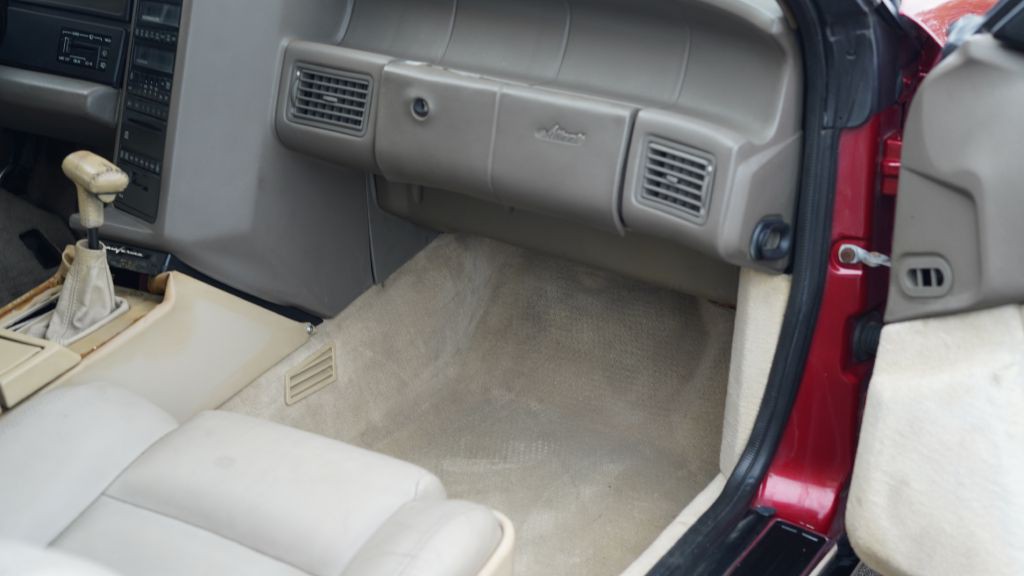 1993 Cadillac Allante Image 22