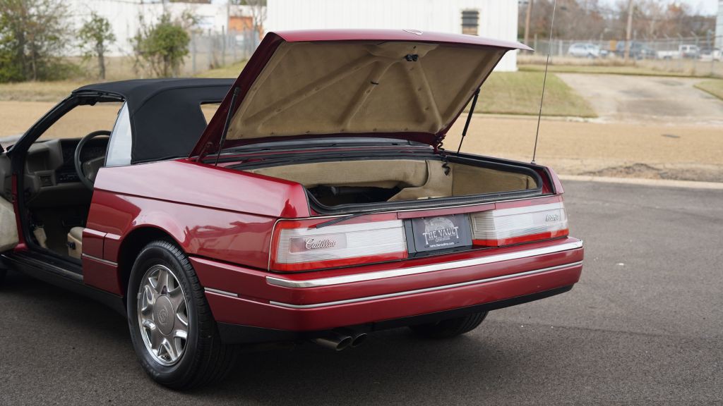1993 Cadillac Allante Image 45