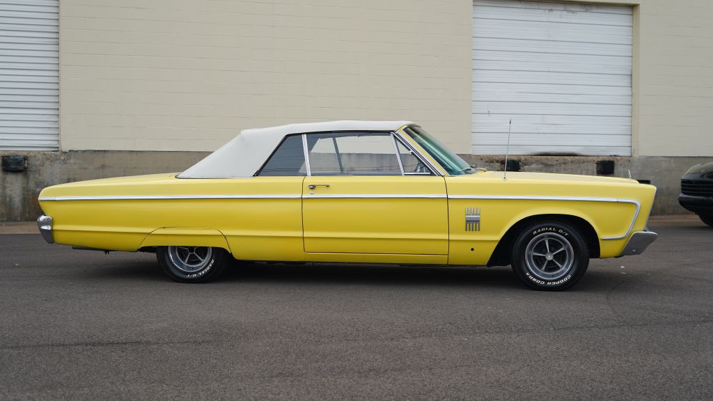 1966 Plymouth Fury Image 4