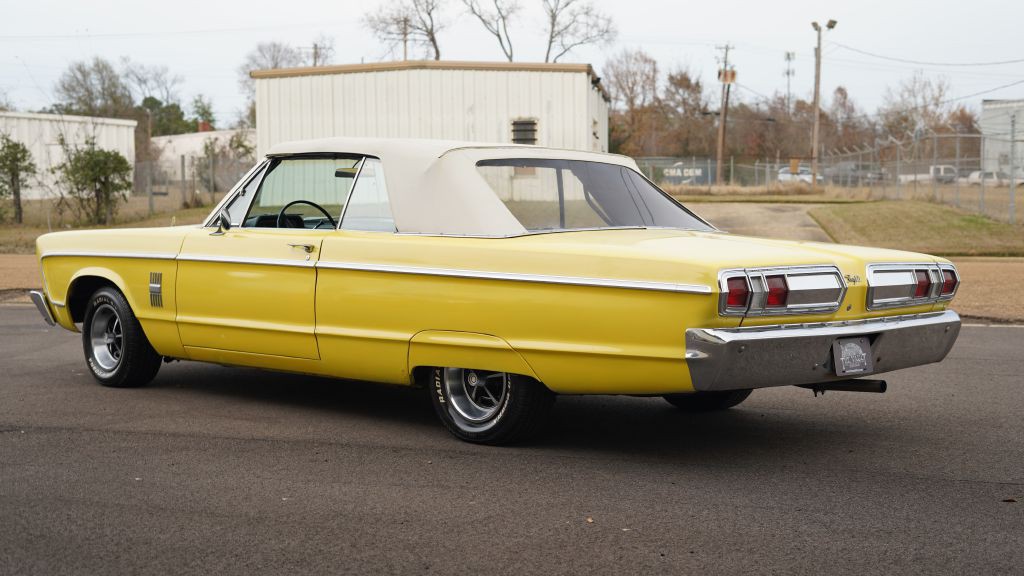 1966 Plymouth Fury Image 7