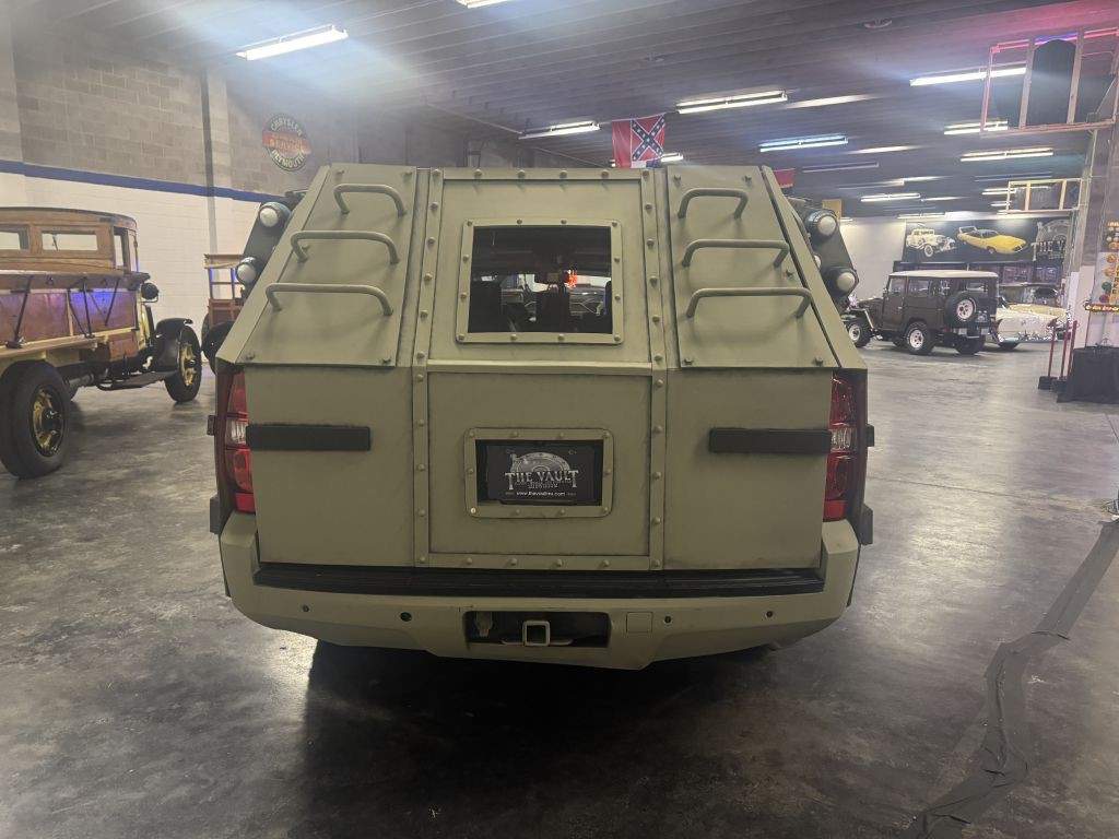 2012 Chevrolet Suburban Image 5