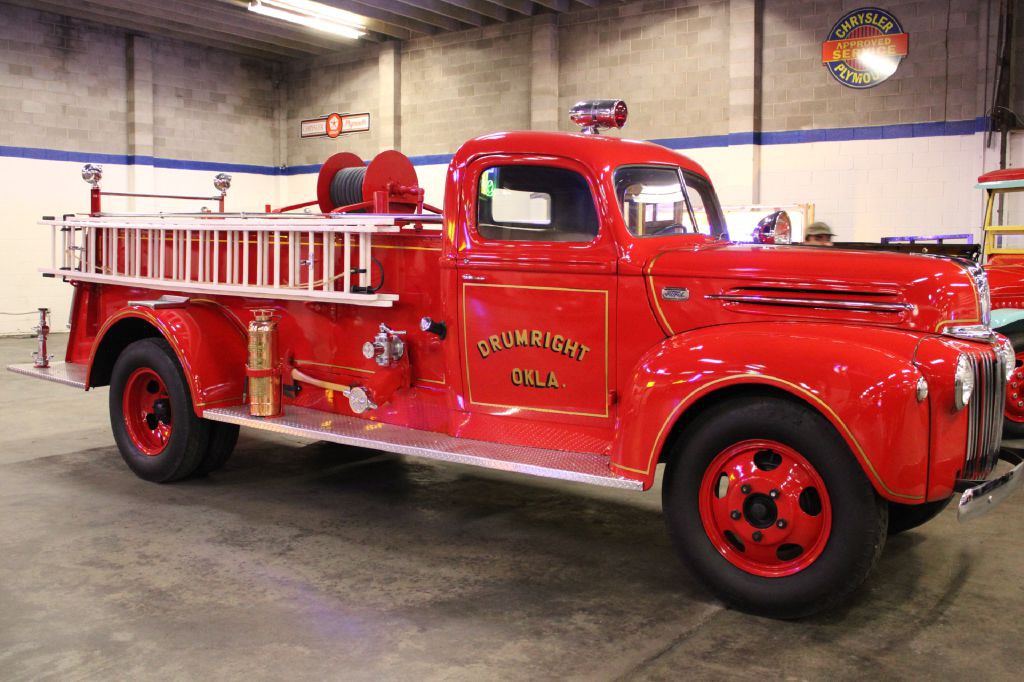 1941 Ford Fire Truck Image 2