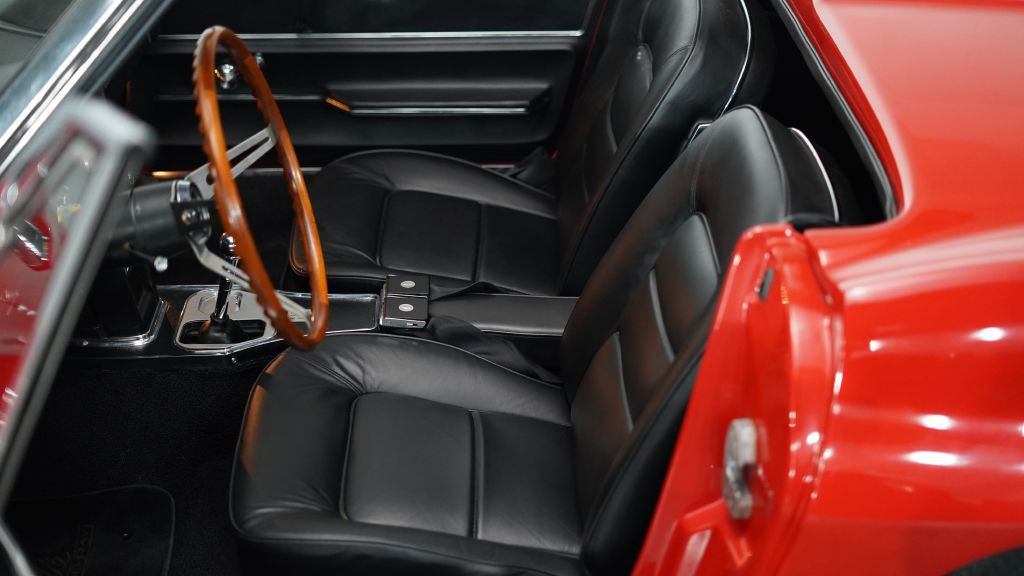 1965 Chevrolet Corvette Image 17