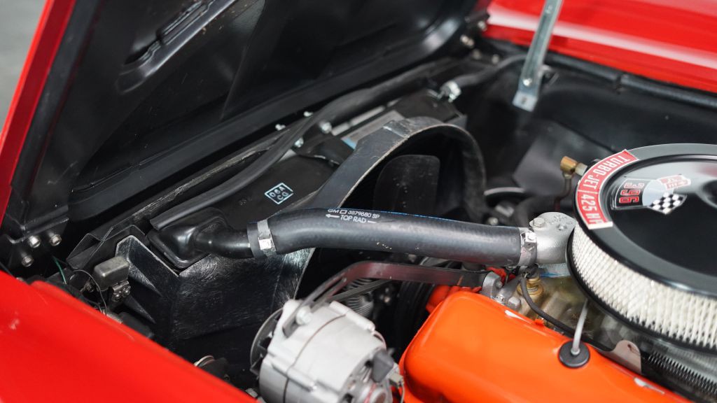 1965 Chevrolet Corvette Image 22